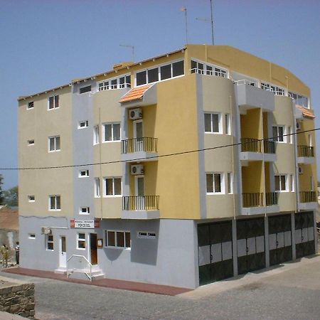 Residencial Por Do Sol Hotel Porto Novo  Bagian luar foto