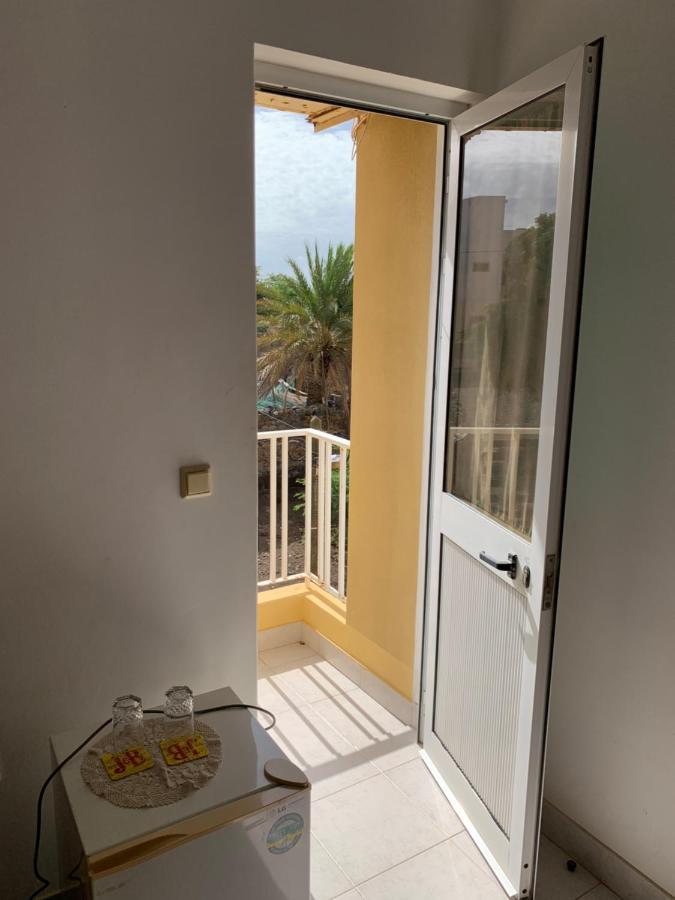 Residencial Por Do Sol Hotel Porto Novo  Bagian luar foto