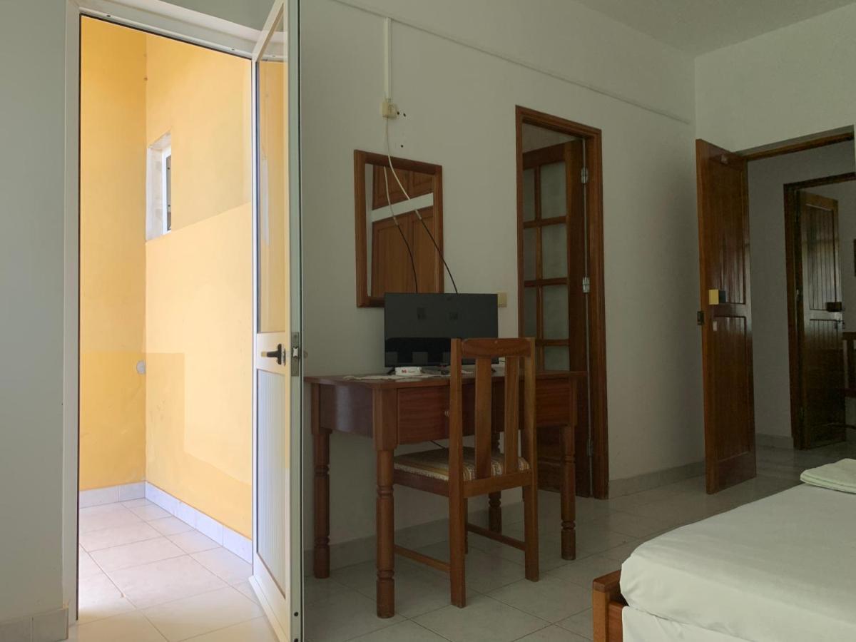 Residencial Por Do Sol Hotel Porto Novo  Bagian luar foto