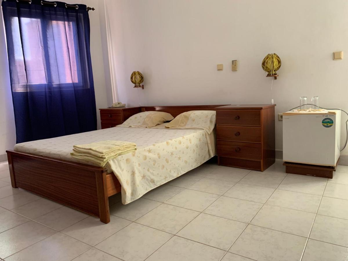 Residencial Por Do Sol Hotel Porto Novo  Bagian luar foto