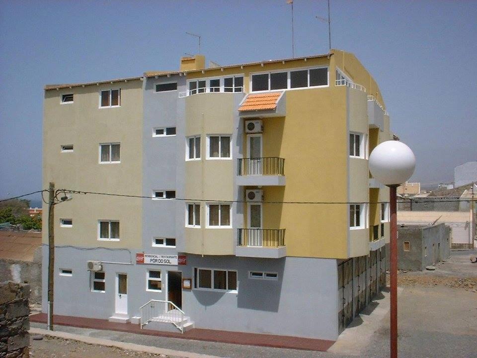 Residencial Por Do Sol Hotel Porto Novo  Bagian luar foto